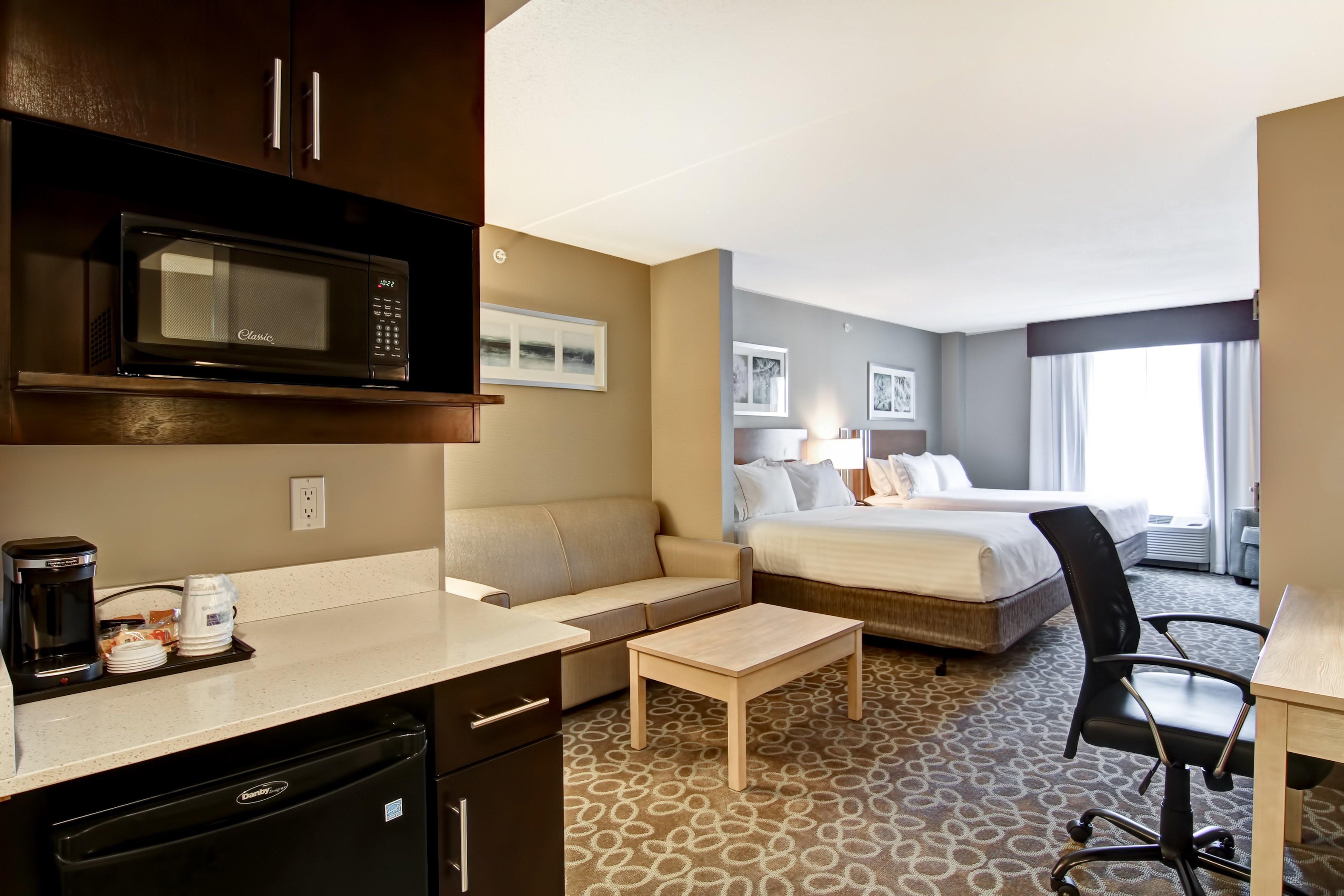 Holiday Inn Express & Suites Oshawa Downtown - Toronto Area By Ihg Екстериор снимка